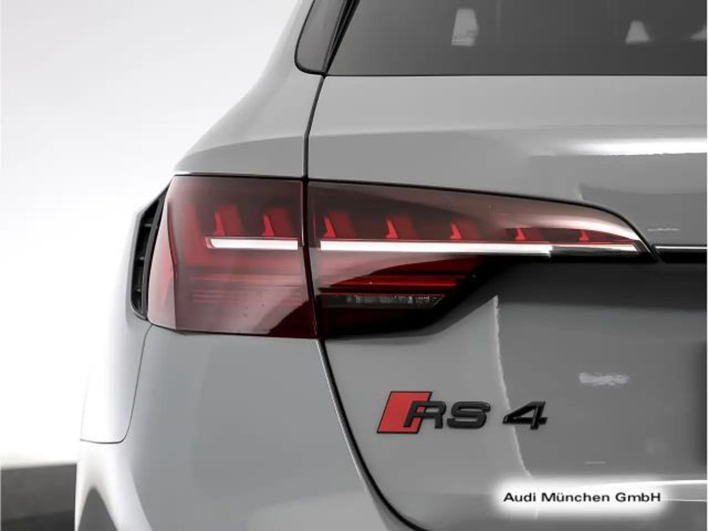 Audi RS4