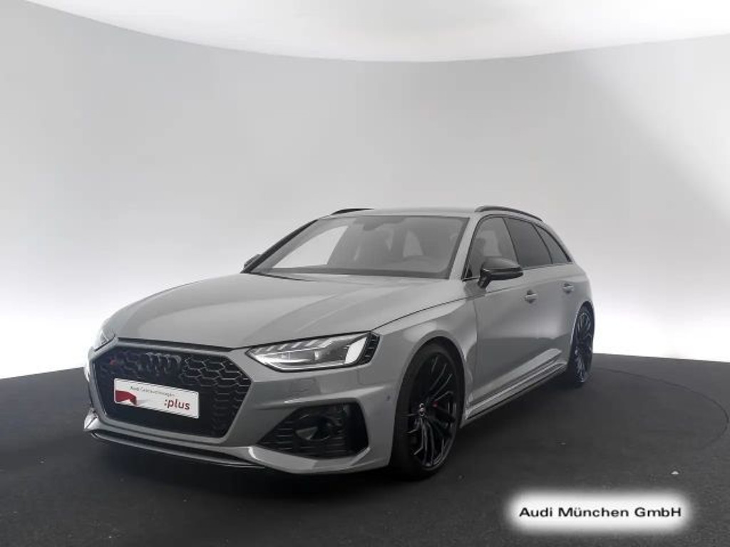 Audi RS4