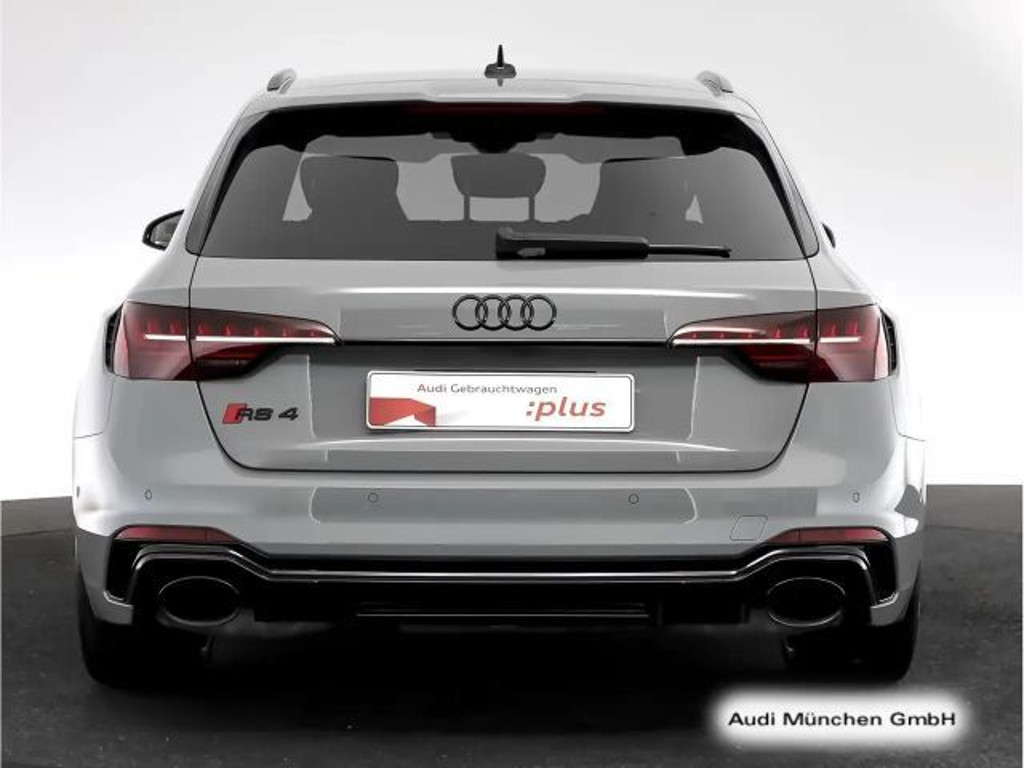 Audi RS4