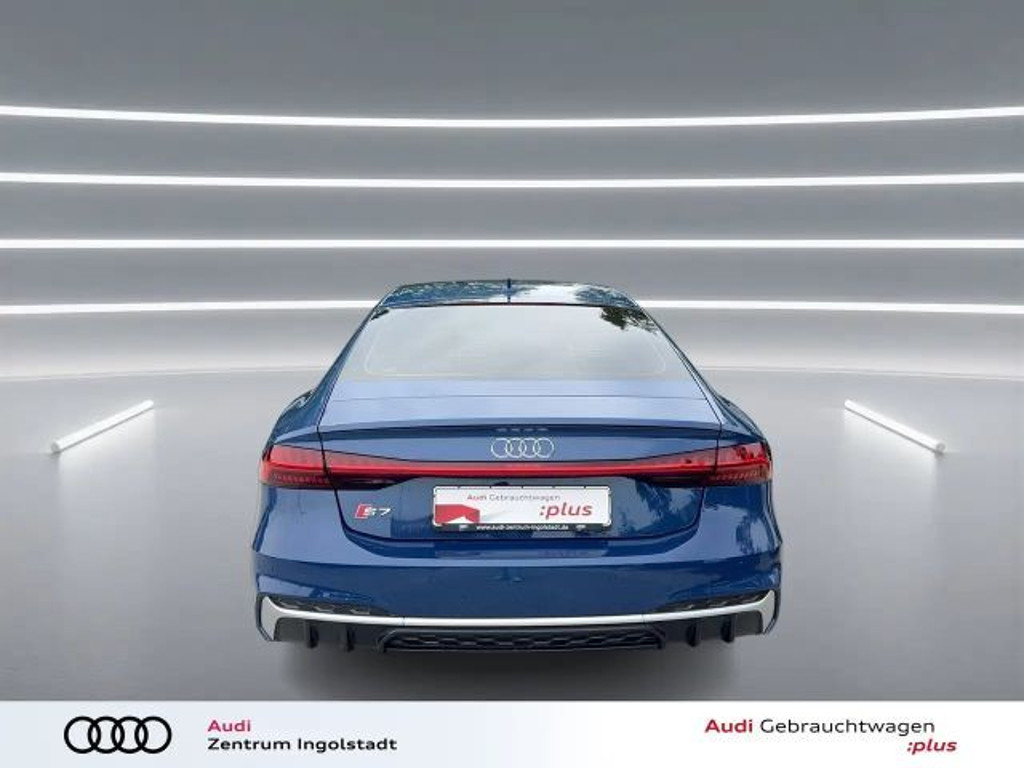 Audi S7