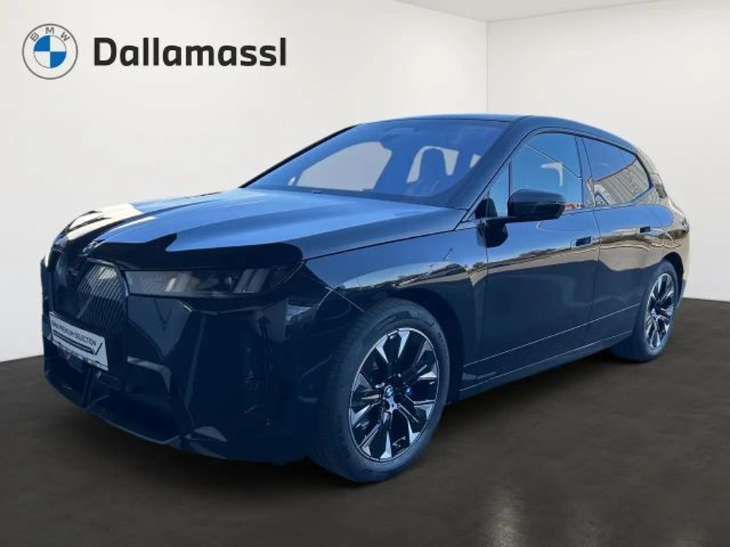 BMW iX xDrive45