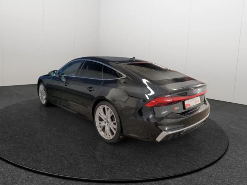 Audi S7