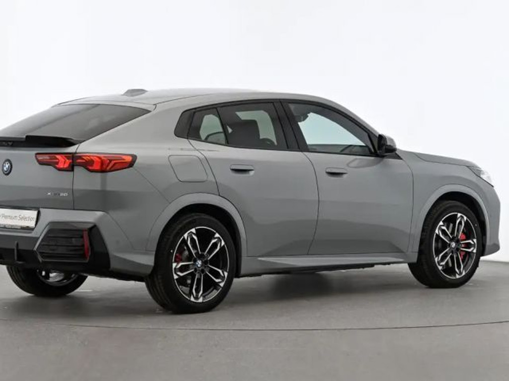 BMW iX2