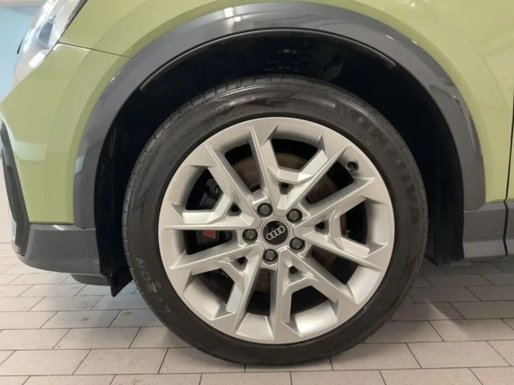 Audi SQ2