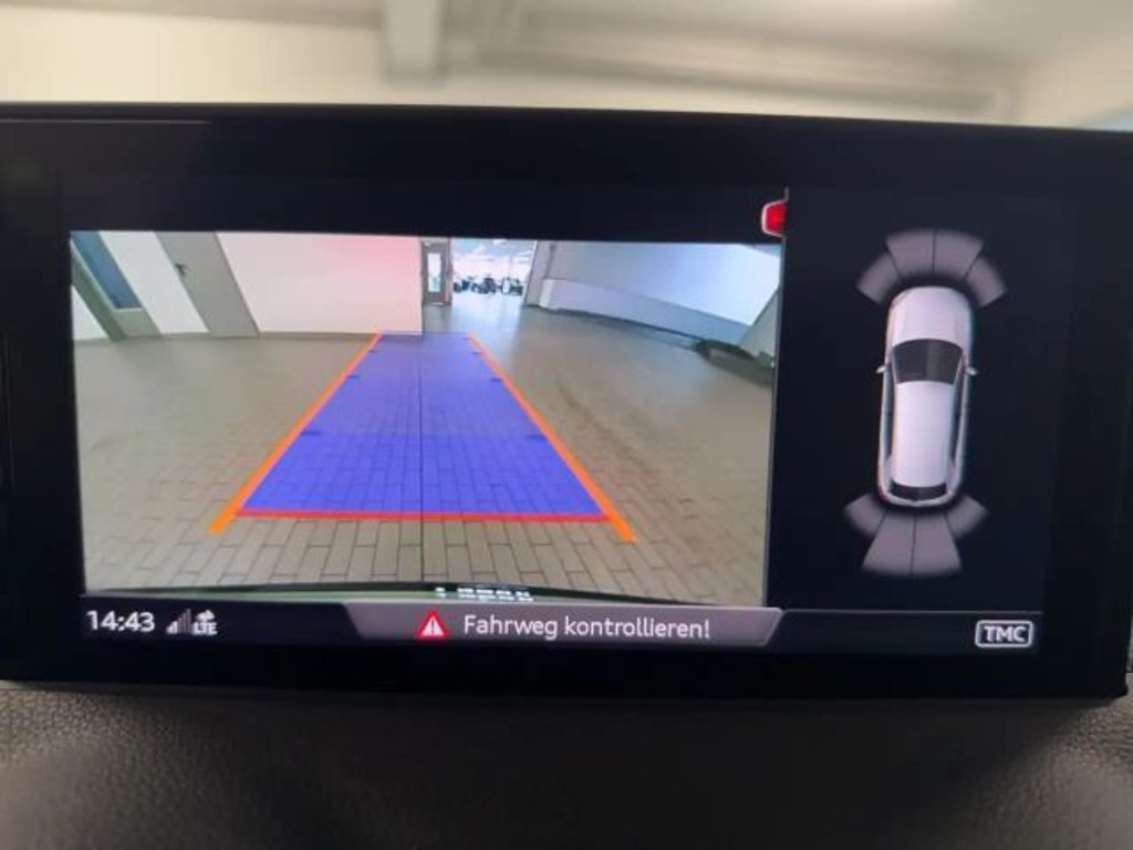 Audi SQ2