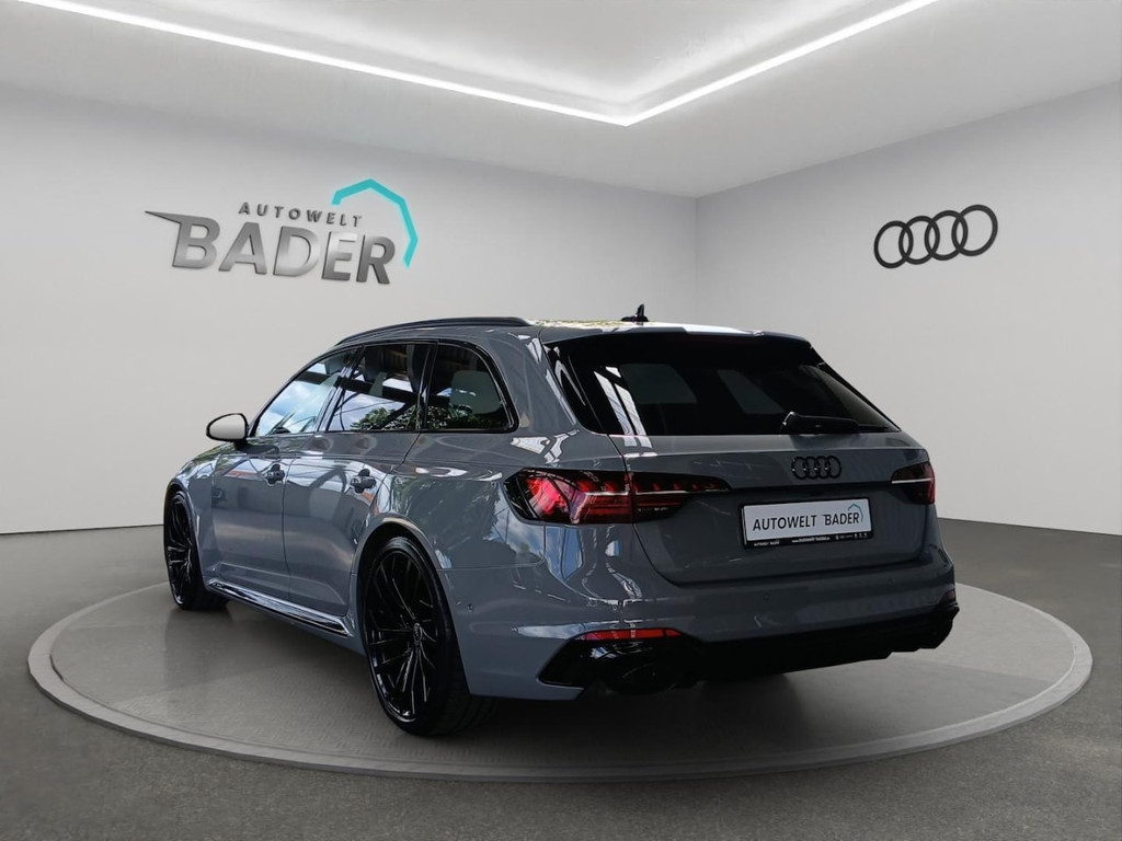 Audi RS4