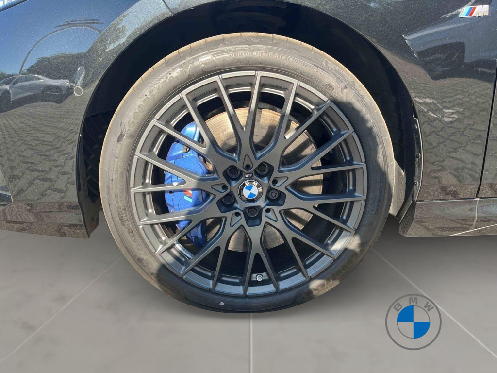 BMW M235