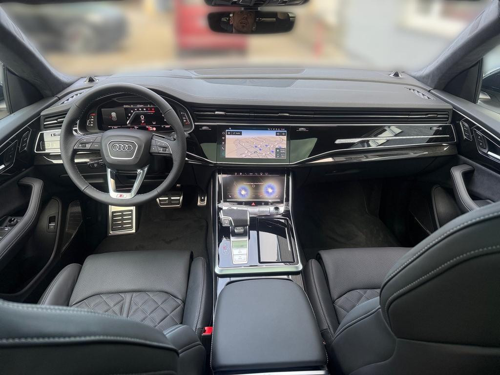 Audi SQ8