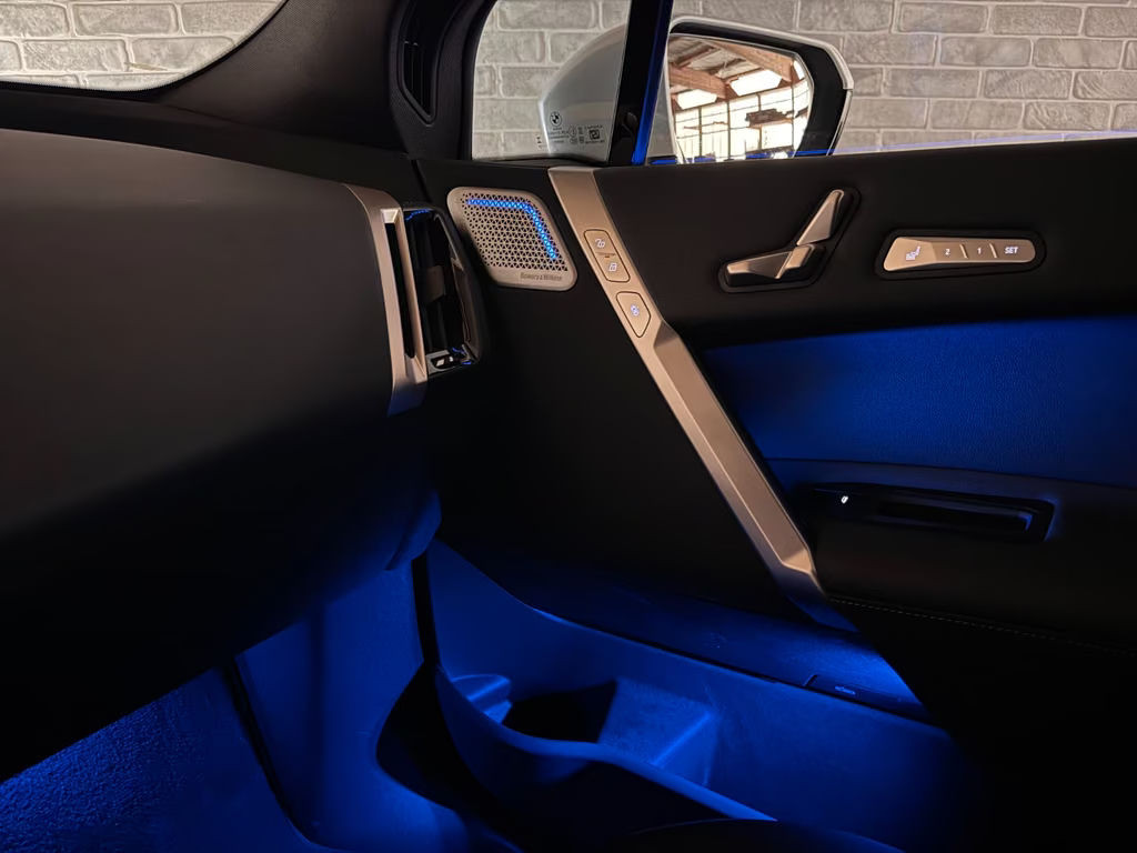BMW iX