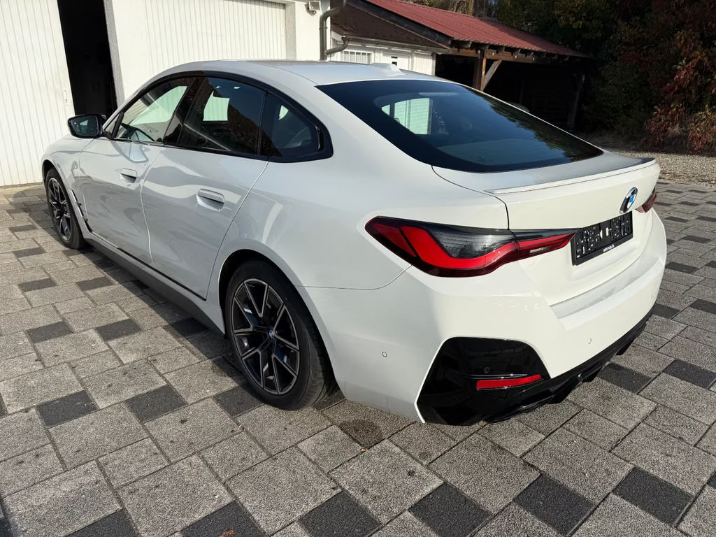 BMW M440