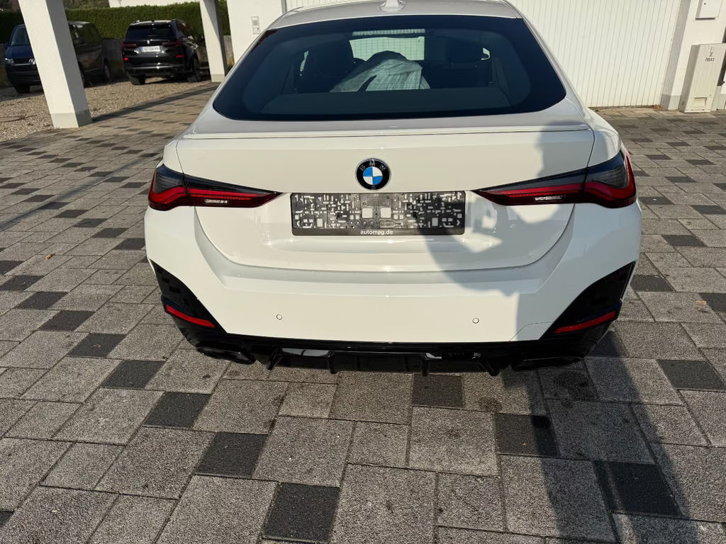 BMW M440