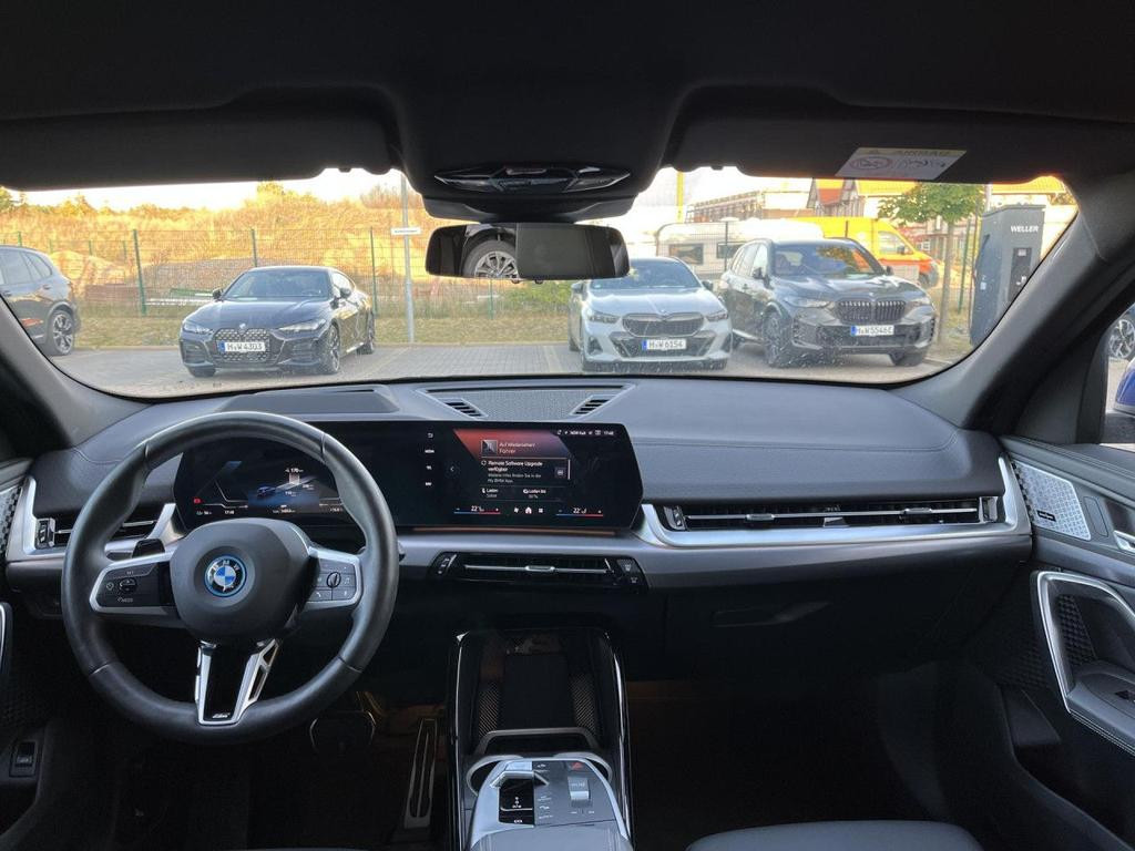 BMW iX2