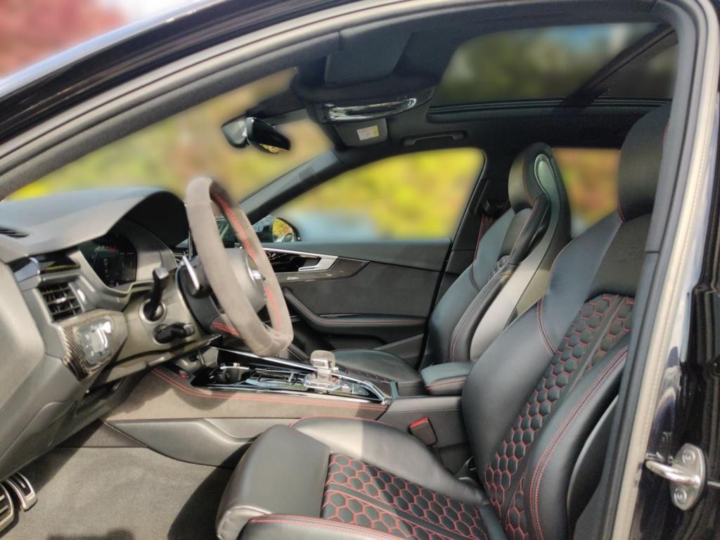 Audi RS4