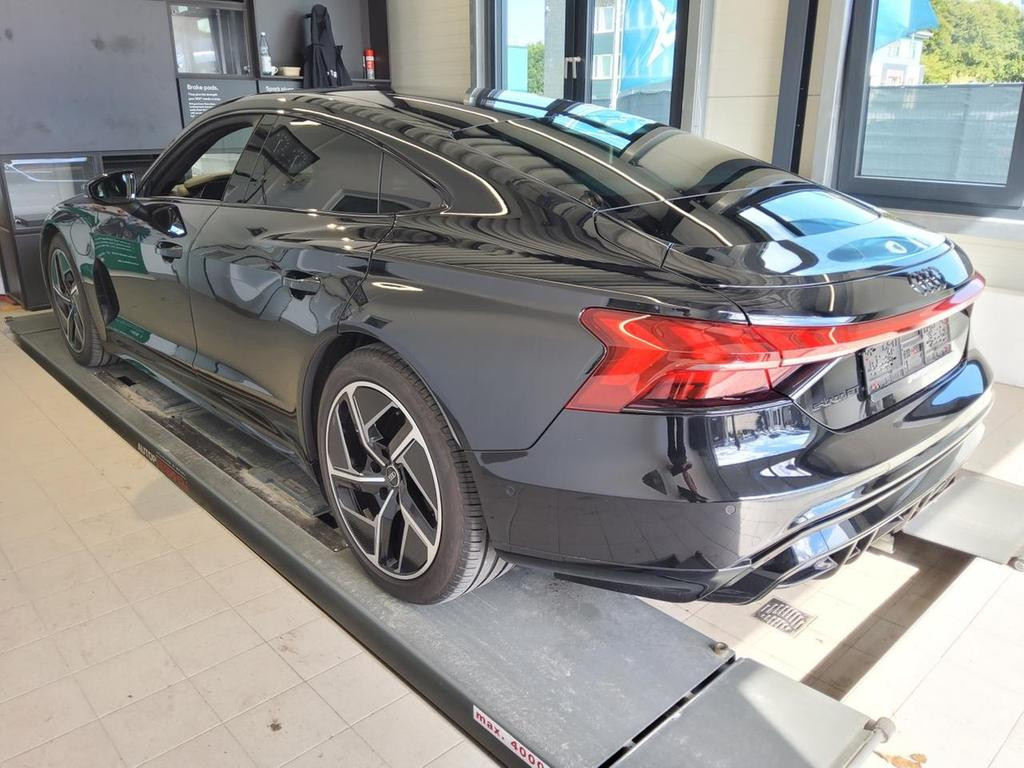 Audi e-tron GT