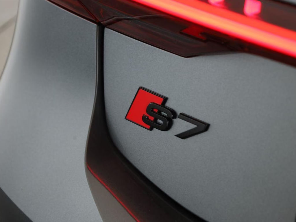 Audi S7