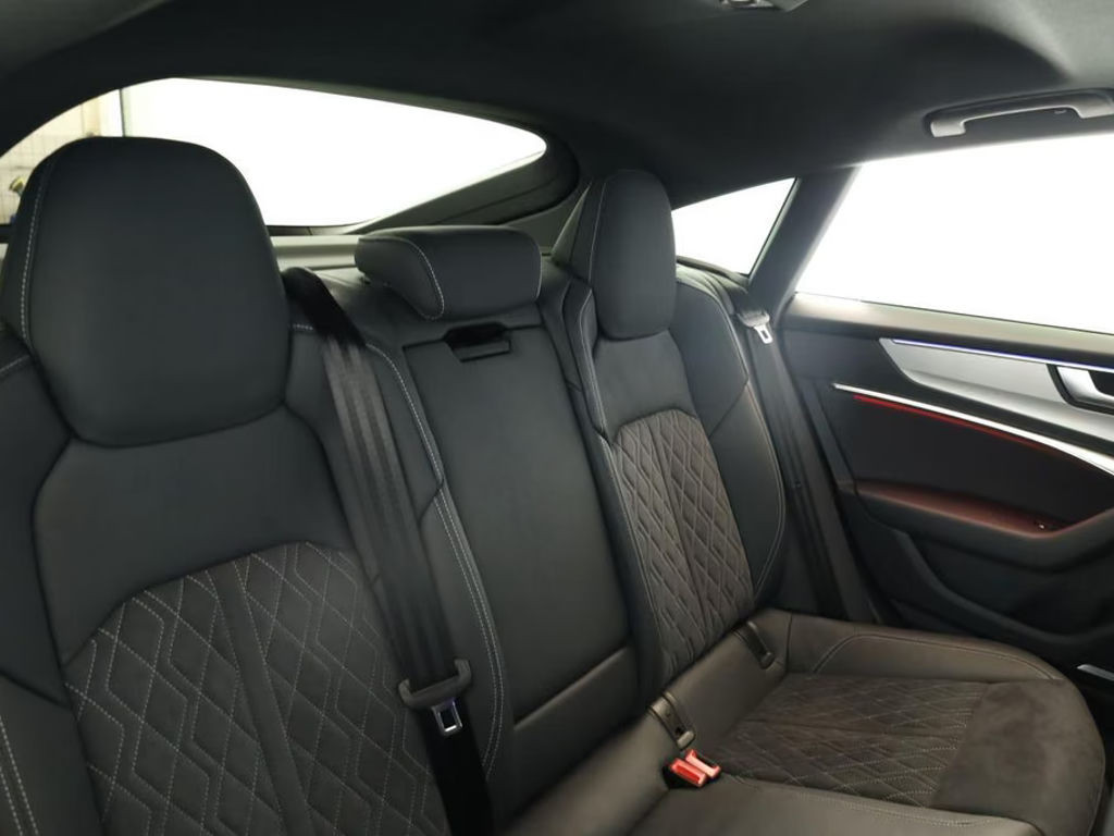 Audi S7