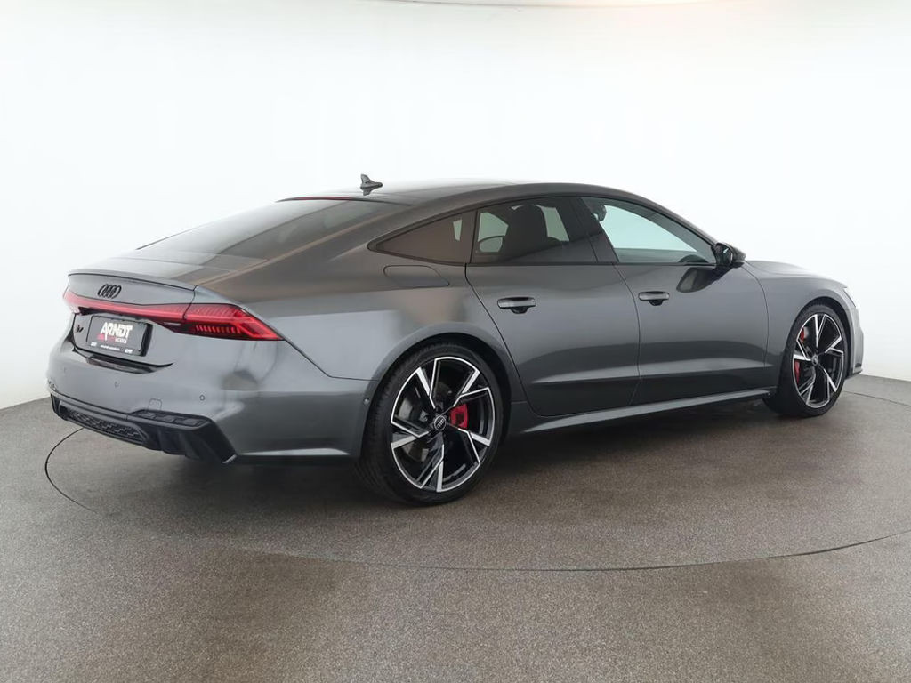 Audi S7