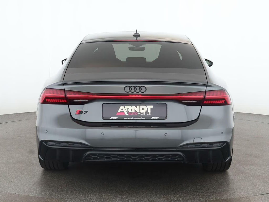Audi S7