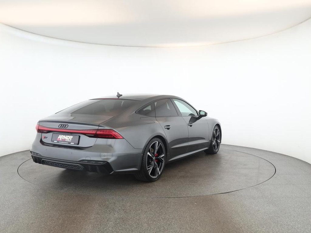 Audi S7