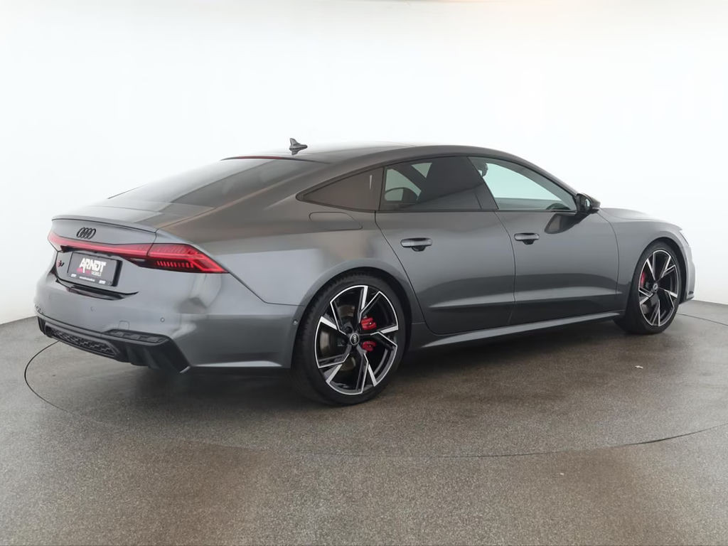 Audi S7