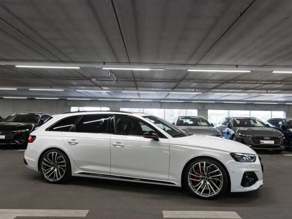 Audi RS4