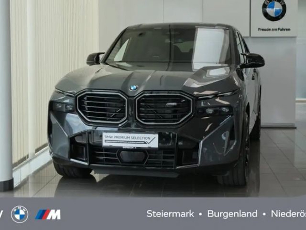 BMW XM