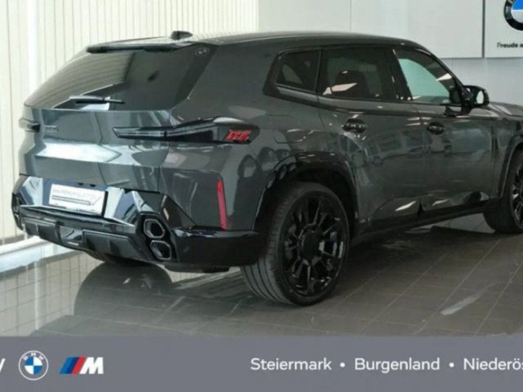 BMW XM