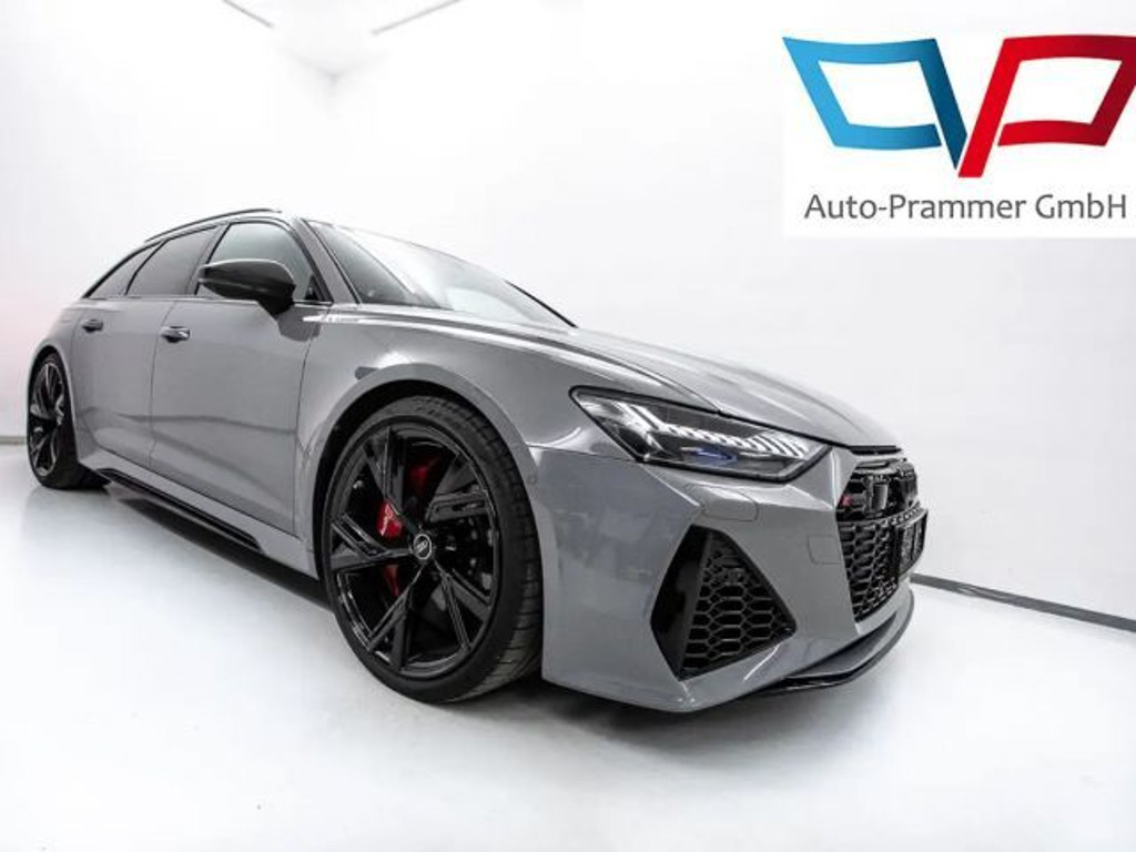 Audi RS6 Avant Quattro S-Tronic