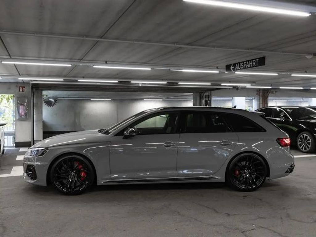 Audi RS4