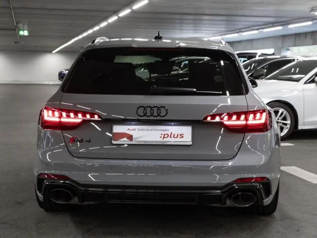 Audi RS4