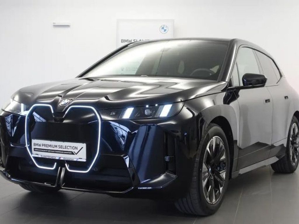 BMW iX xDrive45