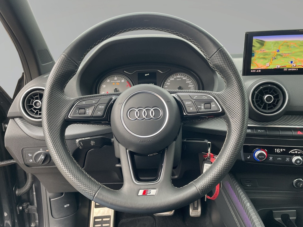 Audi SQ2