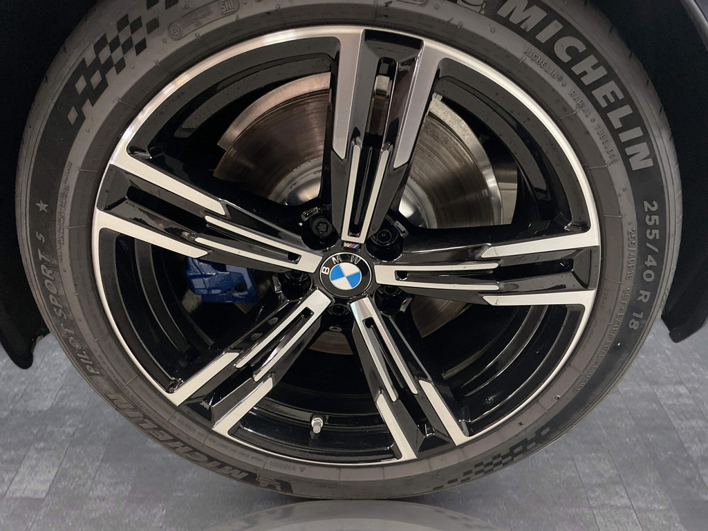 BMW M440