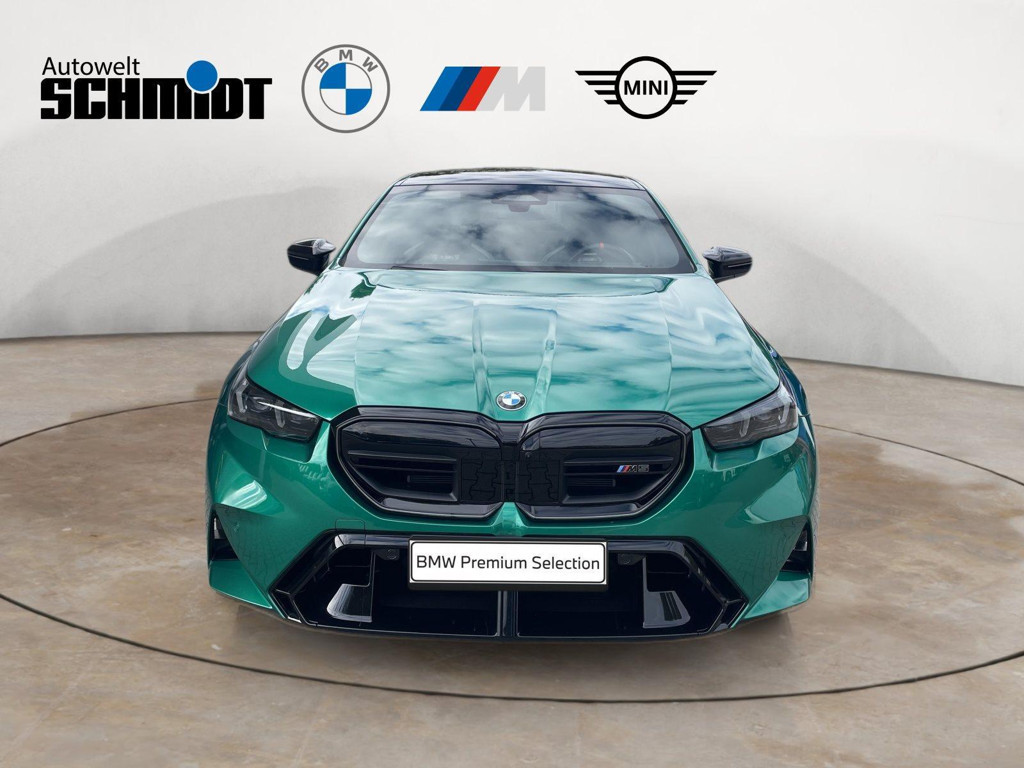 BMW M5 Sedan