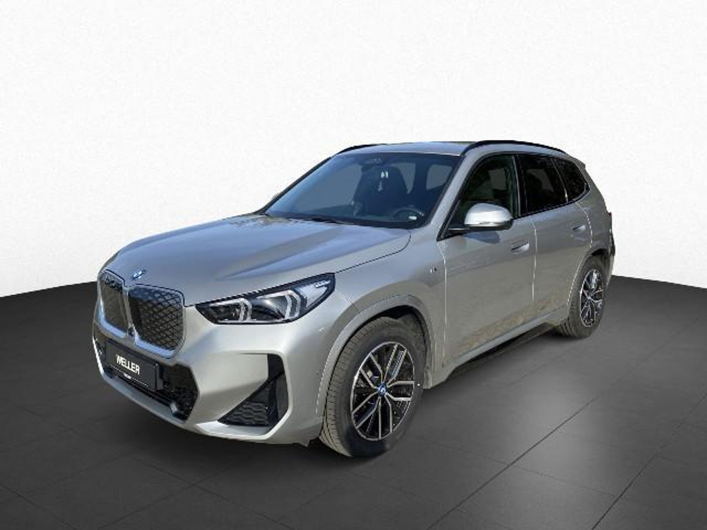 BMW iX1 xDrive30