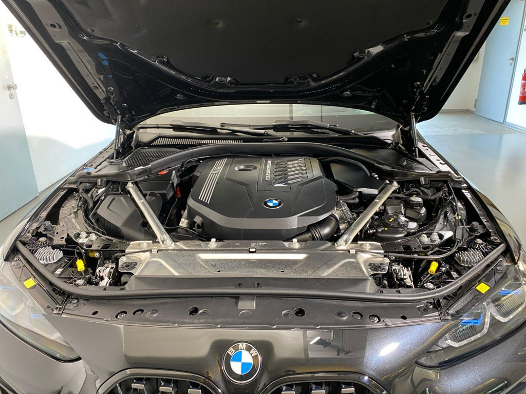 BMW M440
