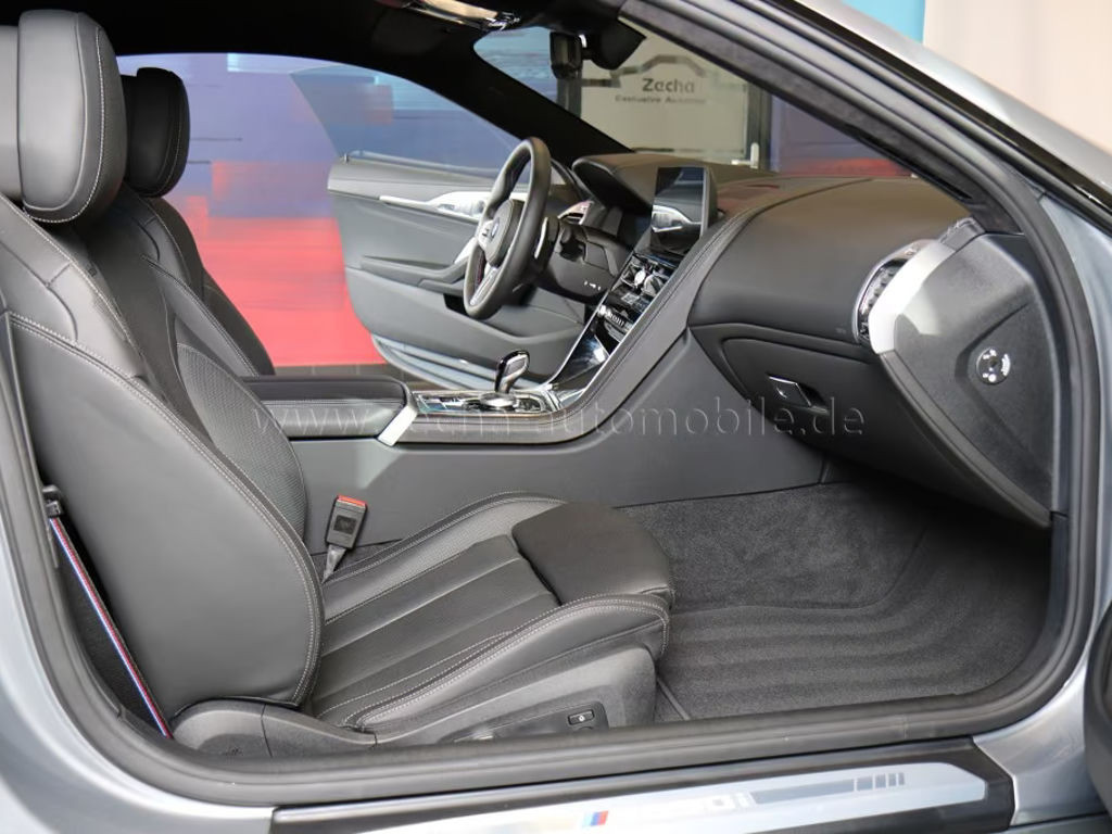 BMW M850