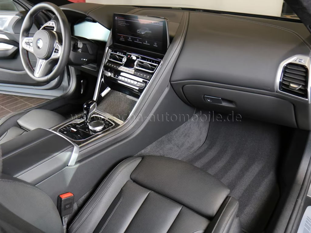 BMW M850