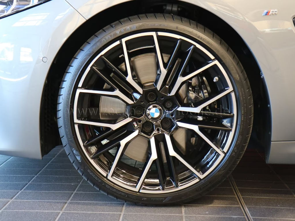 BMW M850