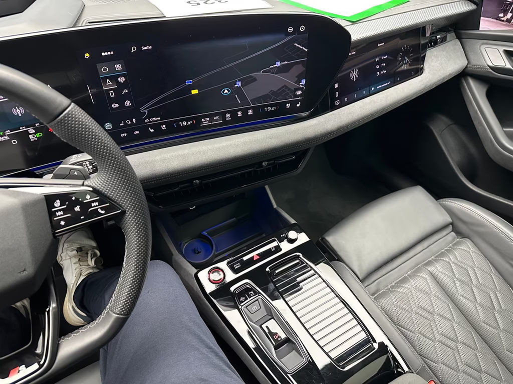 Audi S6 e-tron