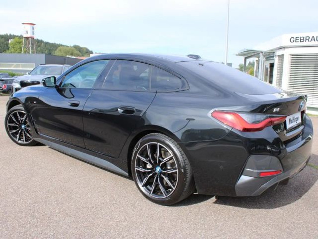 BMW i4