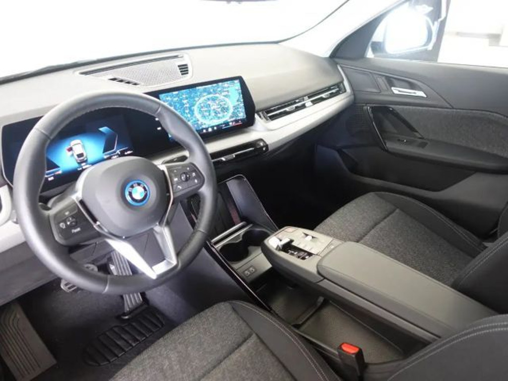 BMW iX2 eDrive20