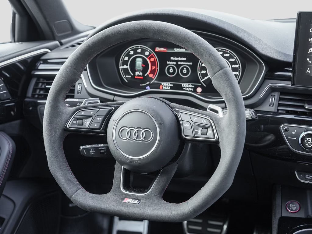 Audi RS4
