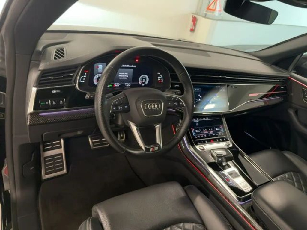 Audi SQ8