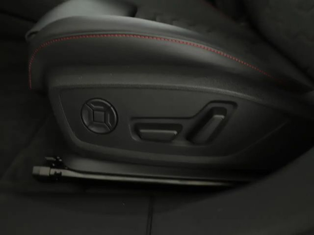Audi S6 e-tron