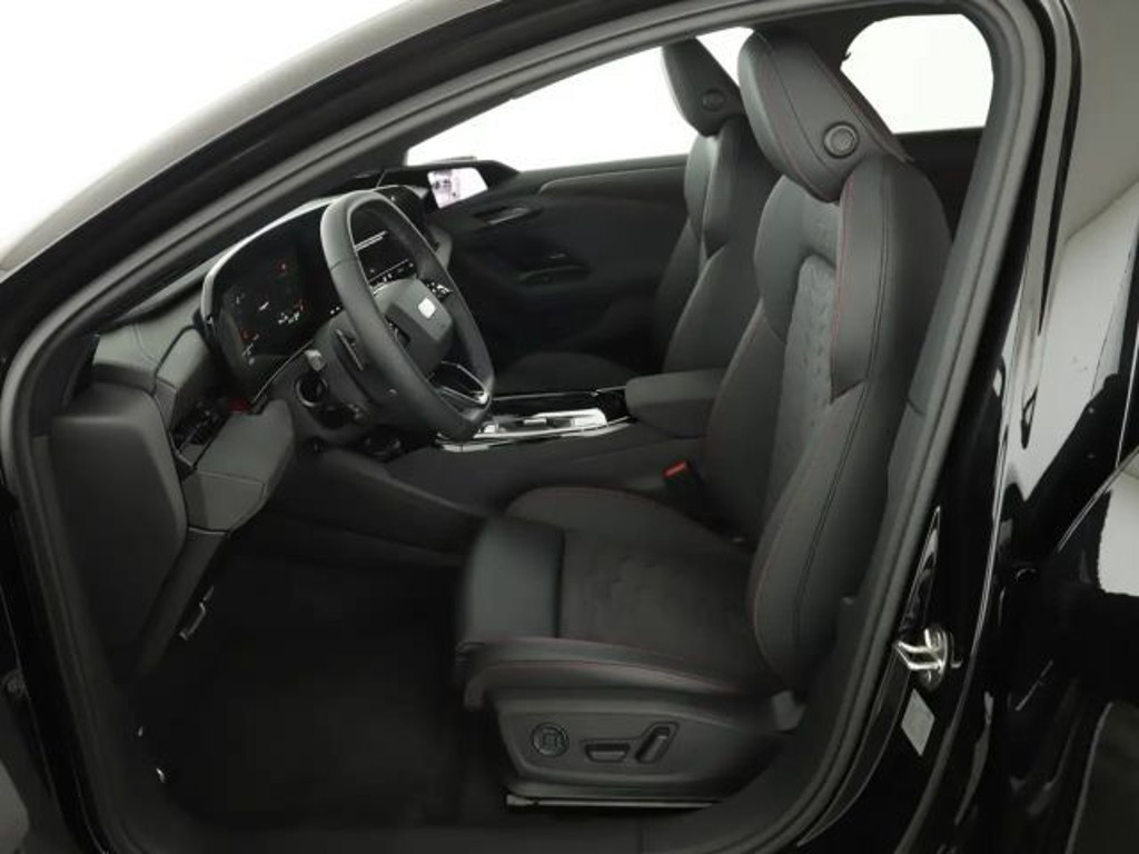 Audi S6 e-tron