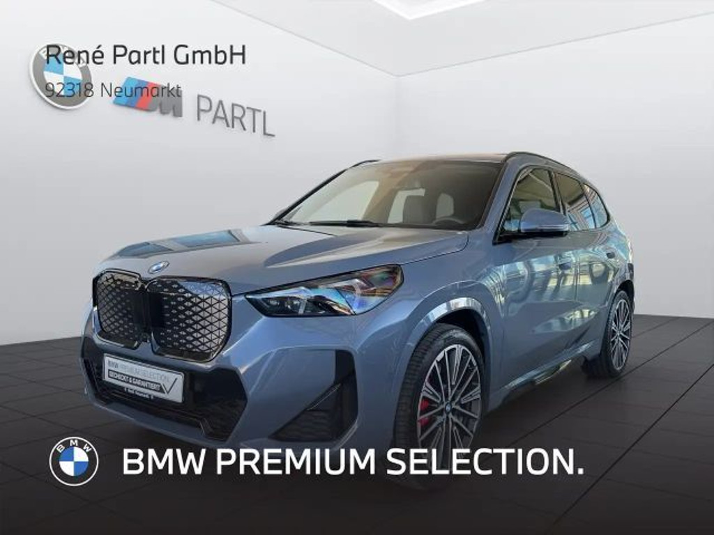 BMW iX1 xDrive30