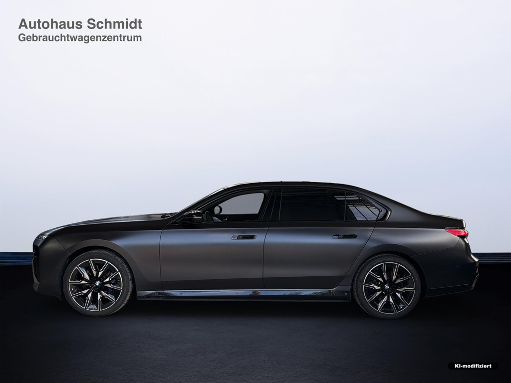 BMW i7