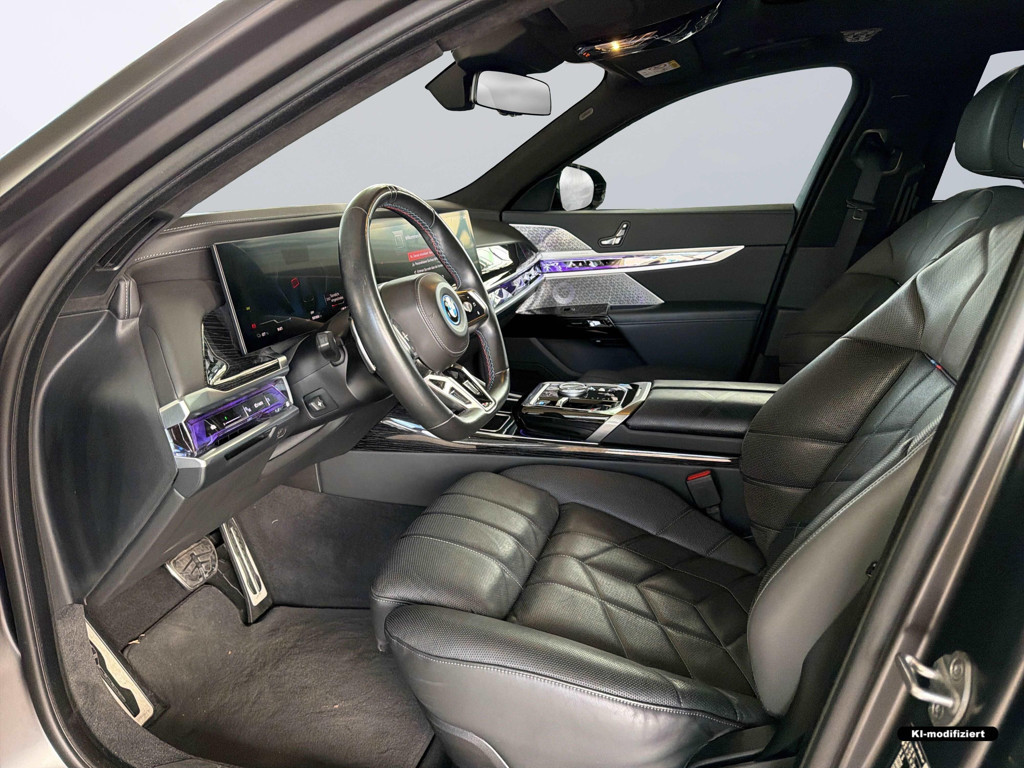 BMW i7