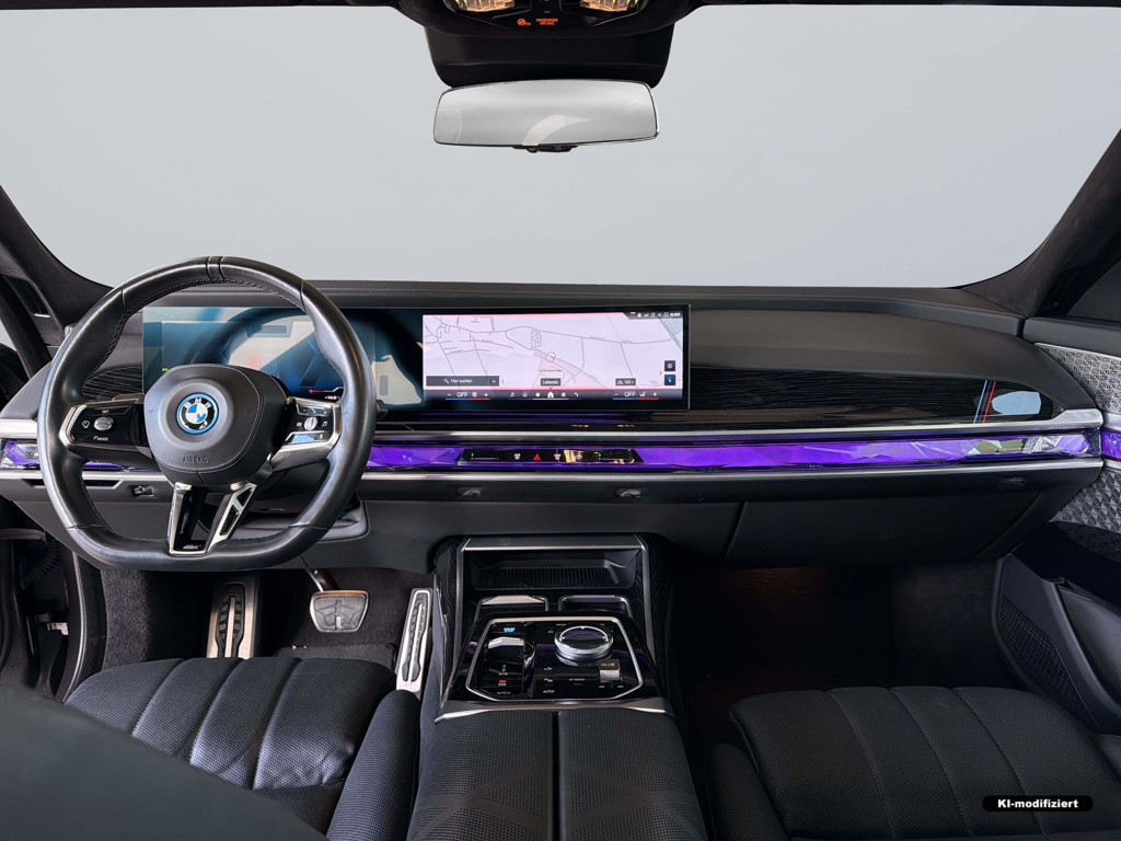BMW i7